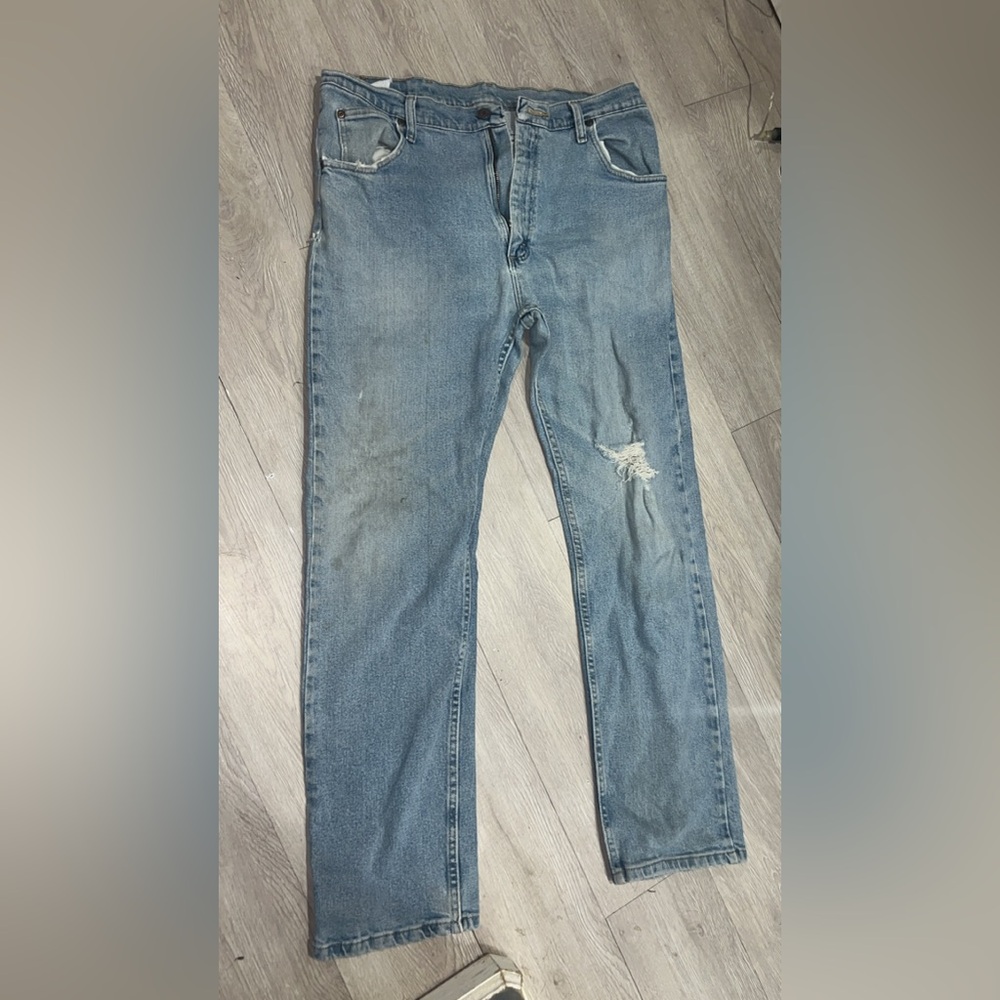 Wrangler Blue Distressed Jeans w minor paint stains